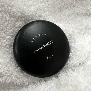 MAC studio fix powder plus foundation